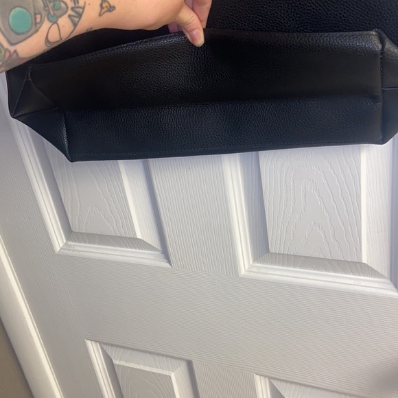 Victoria’s Secret valentines tote - Picture 8 of 8